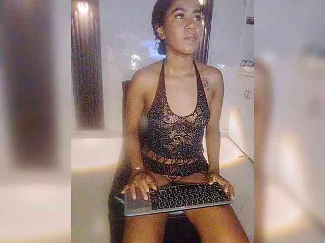 carameldesire0612 webcam