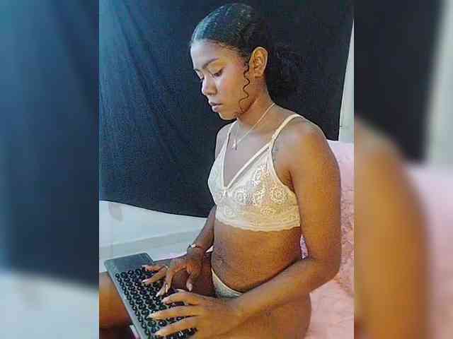 carameldesire0612 webcam