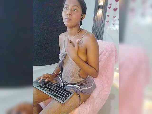 carameldesire0612 webcam