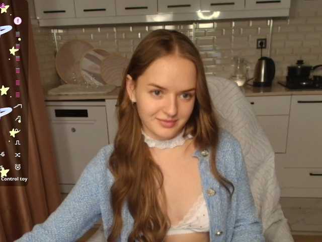 Lunaaaura's BongaCams show and profile