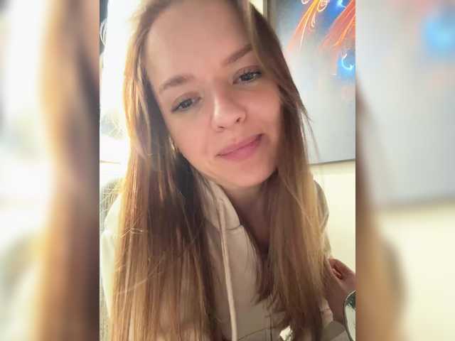 Lunaaaura's BongaCams show and profile