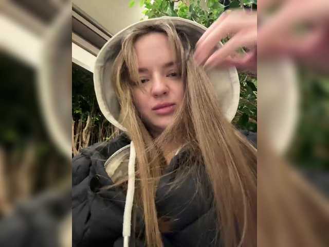 Lunaaaura's BongaCams show and profile