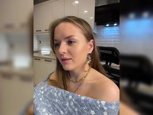 Lunaaaura's BongaCams show and profile