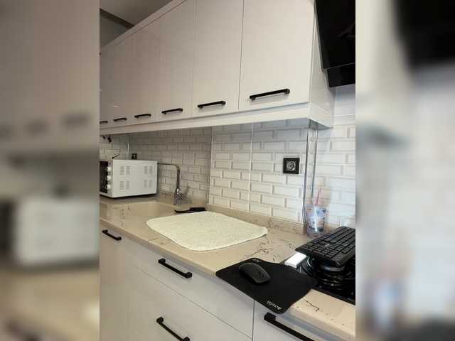 Lunaaaura's BongaCams show and profile