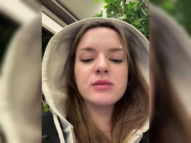 Lunaaaura's BongaCams show and profile