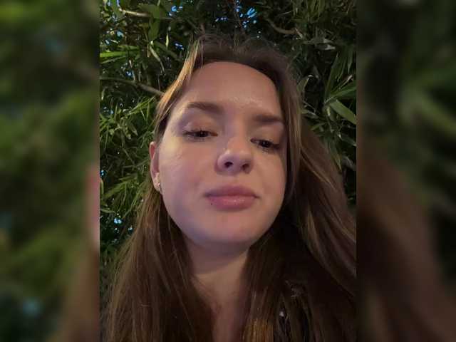 Lunaaaura's BongaCams show and profile