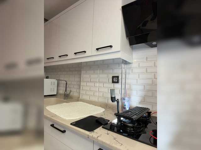 Lunaaaura's BongaCams show and profile