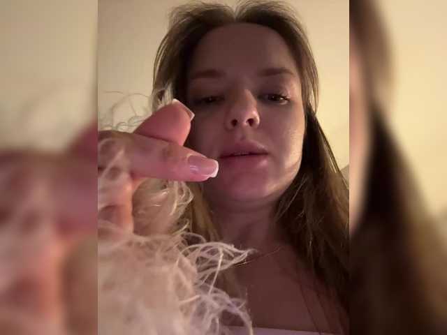 Lunaaaura's BongaCams show and profile