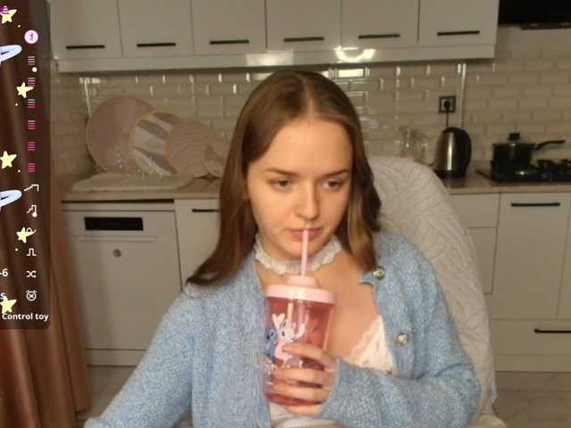 Lunaaaura's BongaCams show and profile