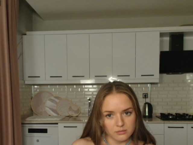 Lunaaaura's BongaCams show and profile