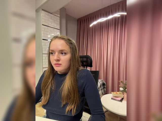 Lunaaaura's BongaCams show and profile