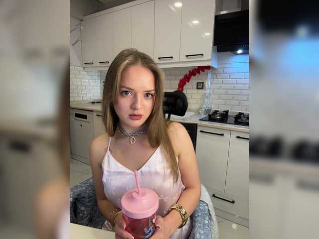 Lunaaaura's BongaCams show and profile