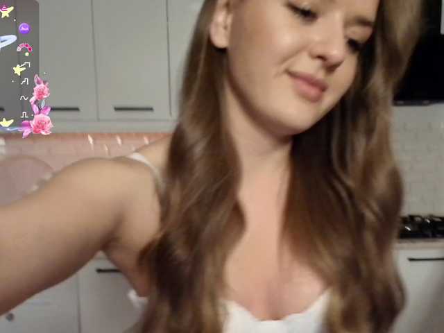 Lunaaaura's BongaCams show and profile