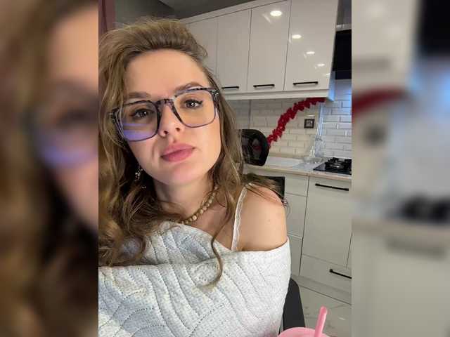 Lunaaaura's BongaCams show and profile