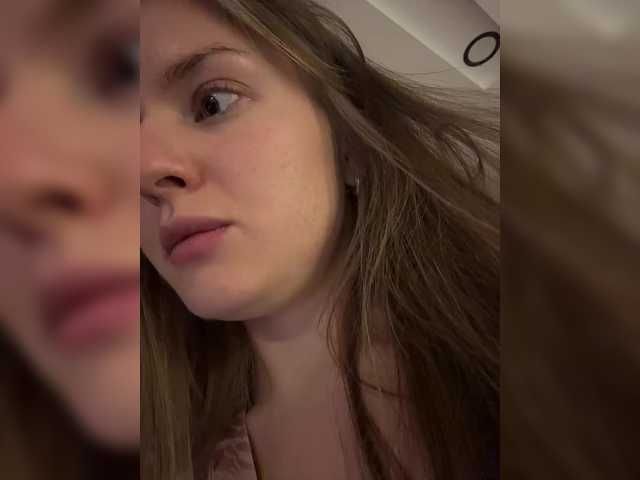 Lunaaaura's BongaCams show and profile