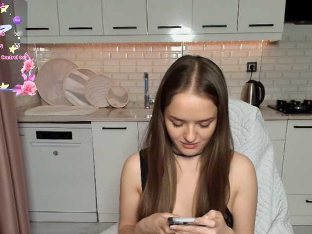 Lunaaaura's BongaCams show and profile