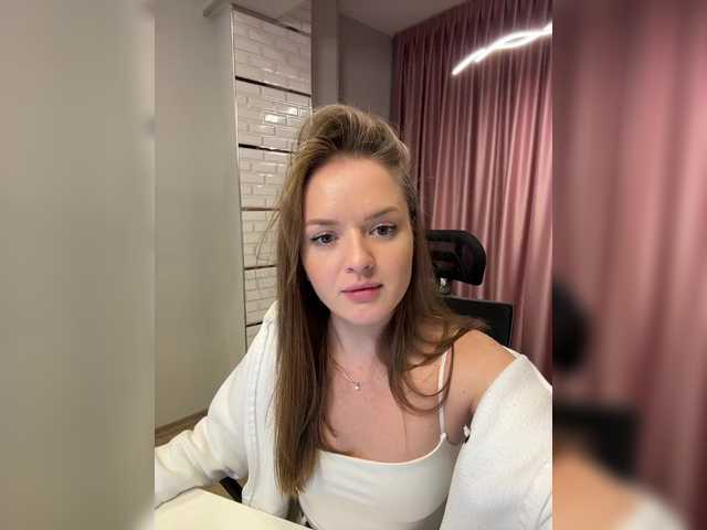 Lunaaaura's BongaCams show and profile