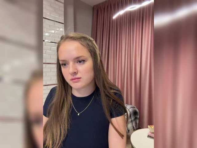 Lunaaaura's BongaCams show and profile