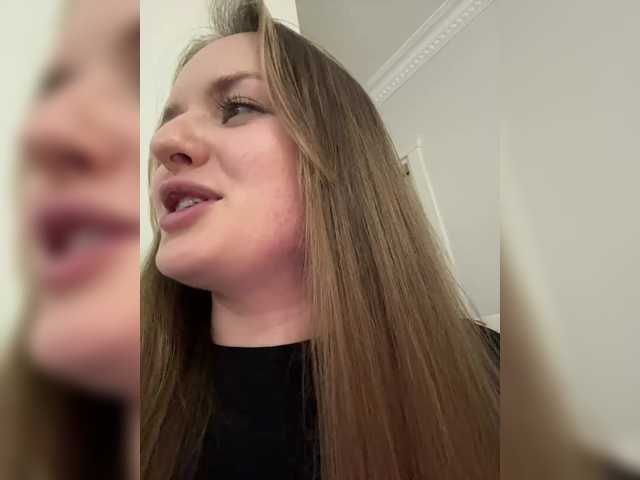 Lunaaaura's BongaCams show and profile