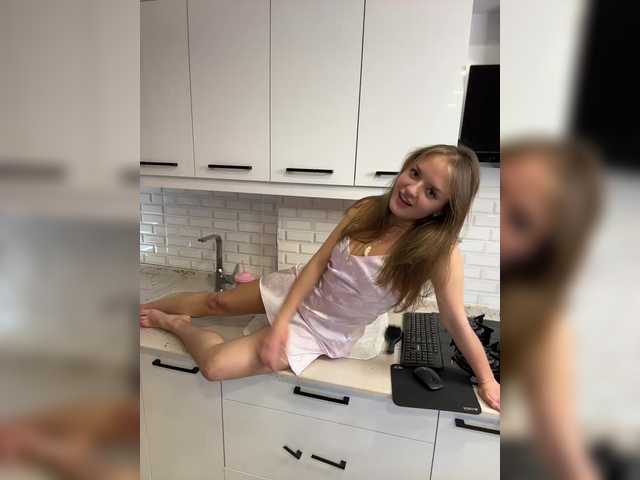 в попе у Lunaaaura