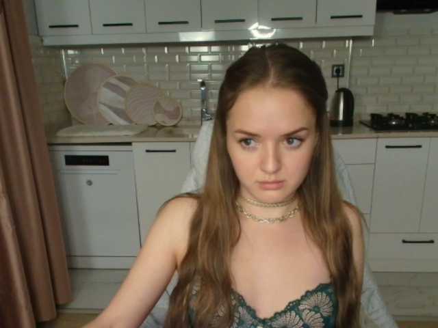 Lunaaaura's BongaCams show and profile