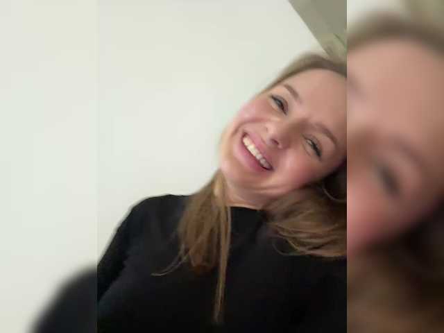 Lunaaaura's BongaCams show and profile