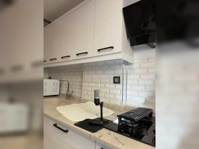 Lunaaaura's BongaCams show and profile