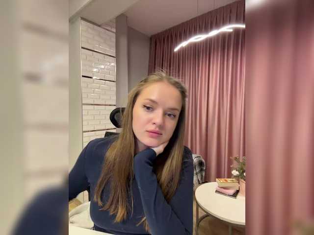 Lunaaaura's BongaCams show and profile