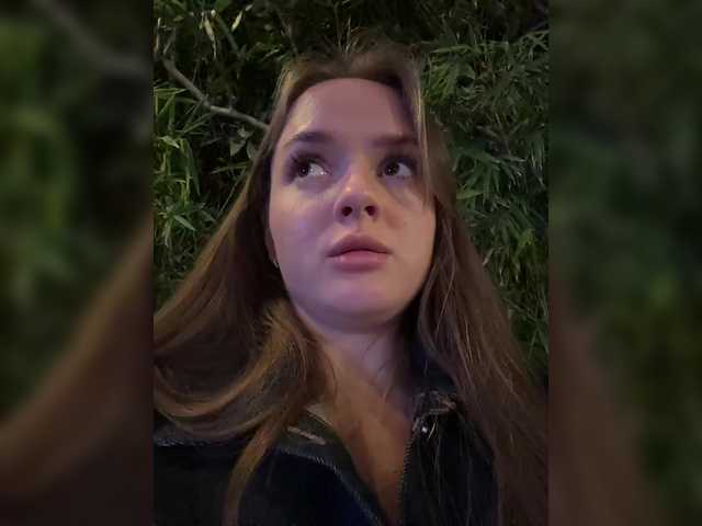 Lunaaaura's BongaCams show and profile