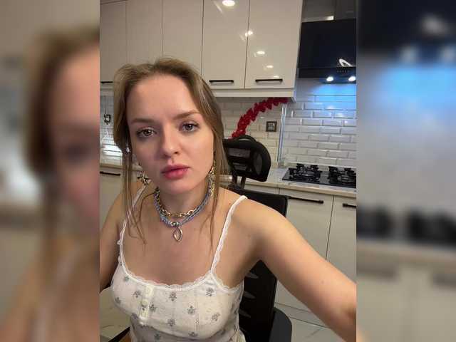 Lunaaaura's BongaCams show and profile