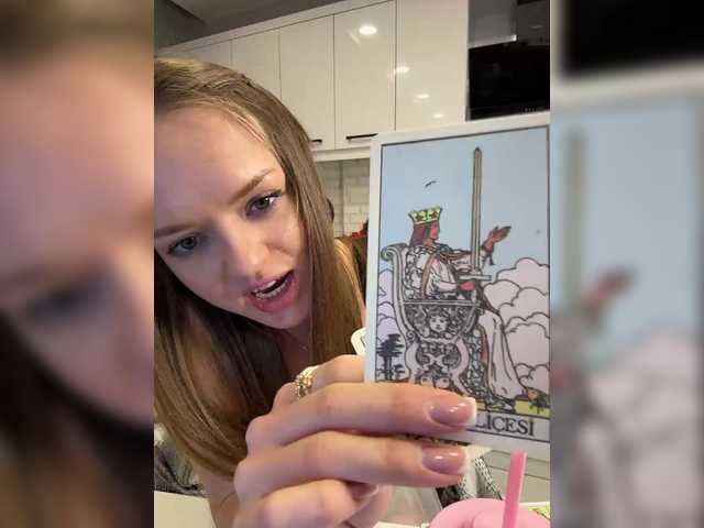 Lunaaaura's BongaCams show and profile