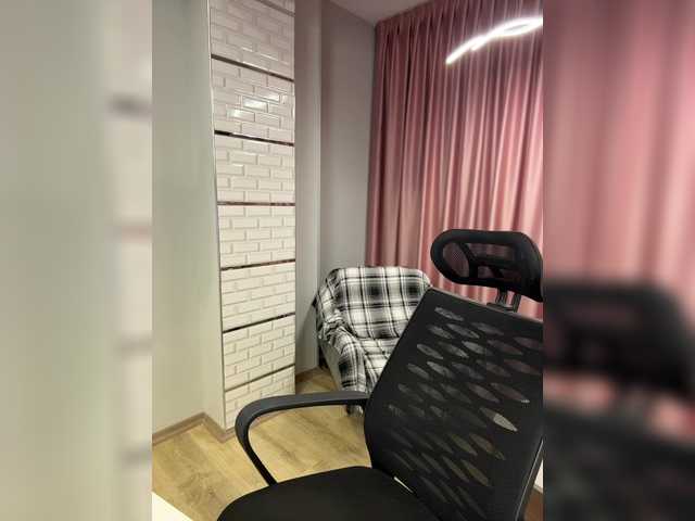 Lunaaaura's BongaCams show and profile