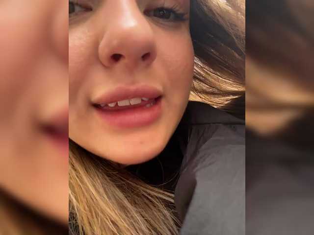 Lunaaaura's BongaCams show and profile