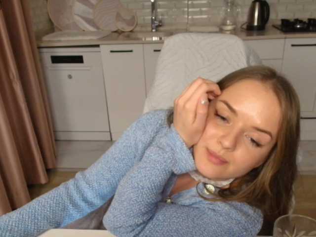 Lunaaaura's BongaCams show and profile