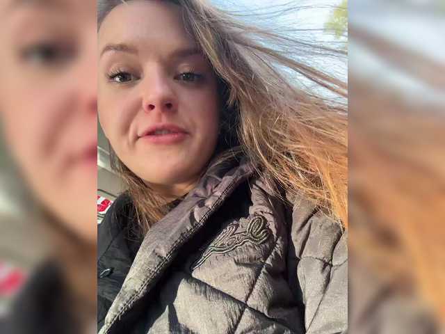 Lunaaaura's BongaCams show and profile