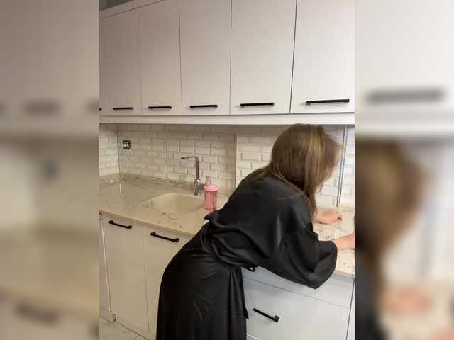 Lunaaaura from BongaCams