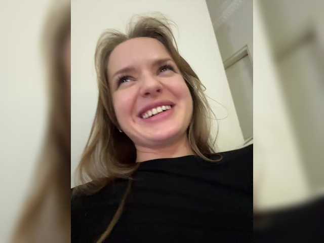 Lunaaaura's BongaCams show and profile