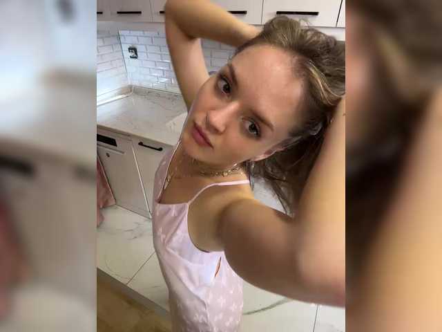 Lunaaaura's BongaCams show and profile