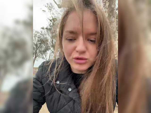 Lunaaaura's BongaCams show and profile