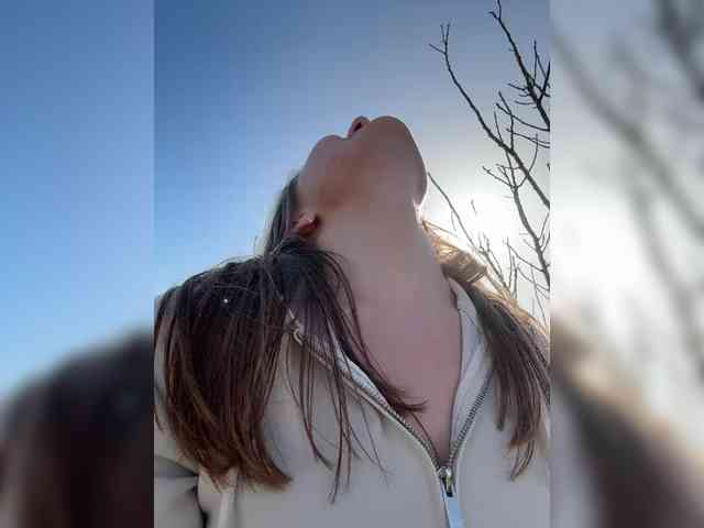 free live porn cam Lunaaaura