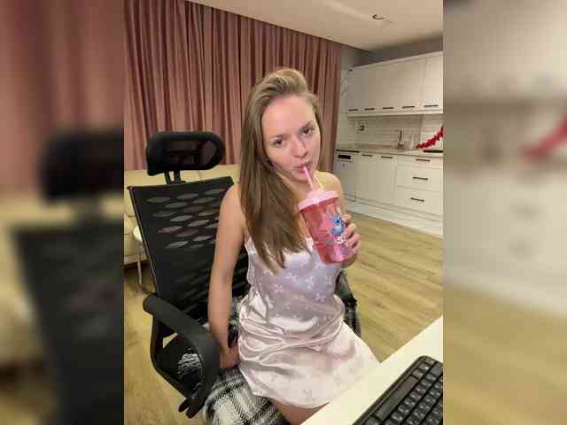 Lunaaaura Live Webcam on BongaCams