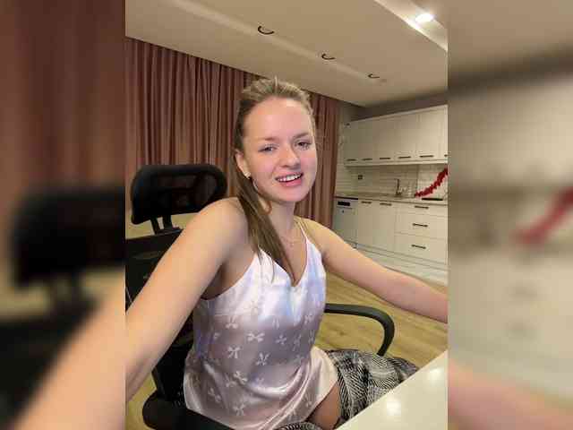 Lunaaaura Live Webcam on BongaCams