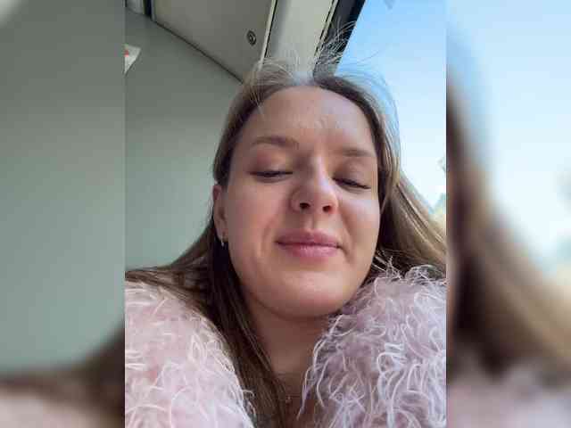 Lunaaaura Live Webcam on BongaCams