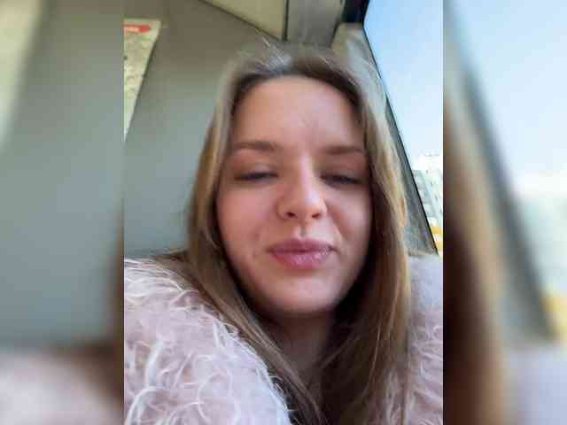 Lunaaaura Live Webcam on BongaCams