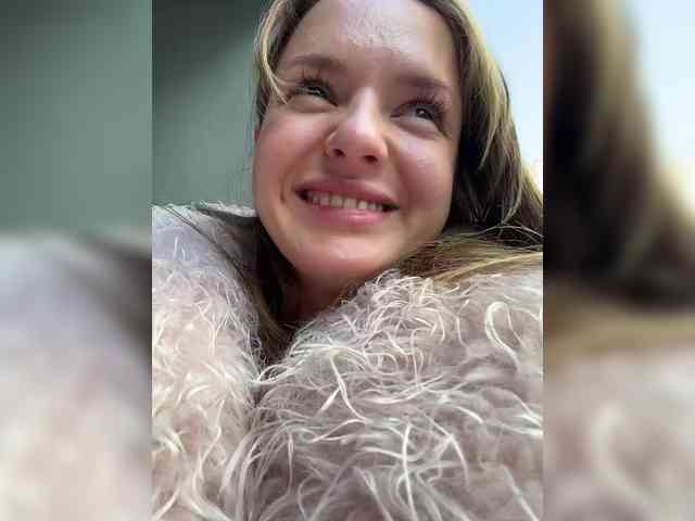 Lunaaaura Live Webcam on BongaCams