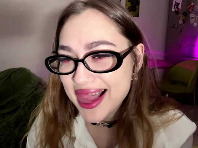 SherrieOmeara's BongaCams show and profile