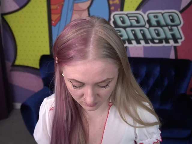 DramaQuenns's BongaCams show and profile