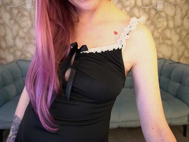 DramaQuenns live cam