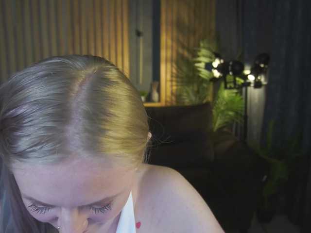 DramaQuenns's BongaCams show and profile