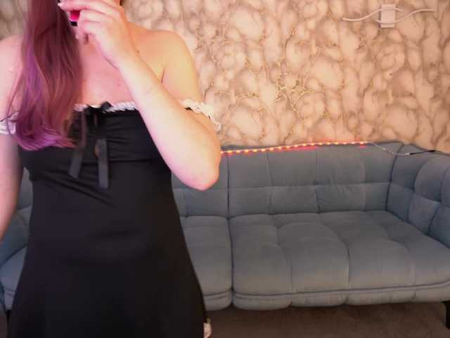 DramaQuenns's BongaCams show and profile